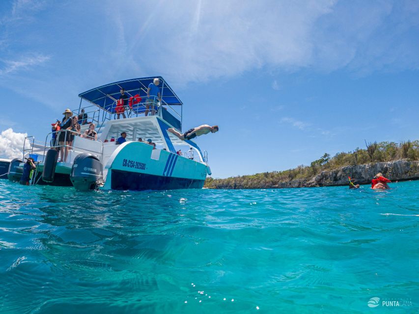 1 catalina island tour boat beach stay lunch free drinks 2 Catalina Island Tour: Boat, Beach Stay, Lunch & Free Drinks