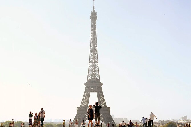 CDG Transfer With Eiffel Lunch Cruise With La Vallee Village