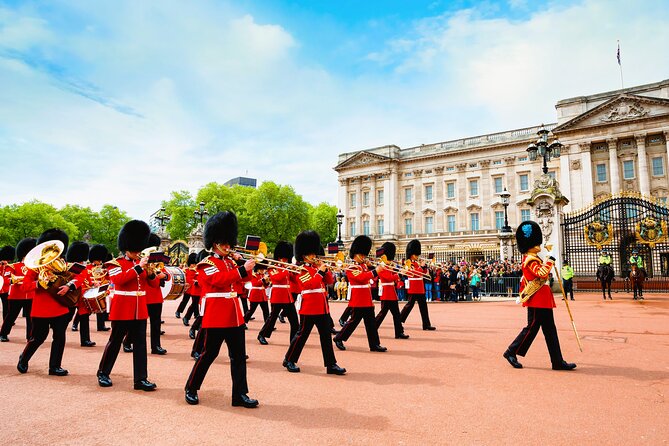 Changing of the Guard Walking Tour Experience