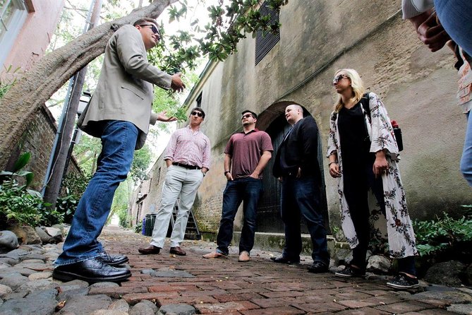 Charleston Historical Walking Tour: Pirates, Patriots, and More