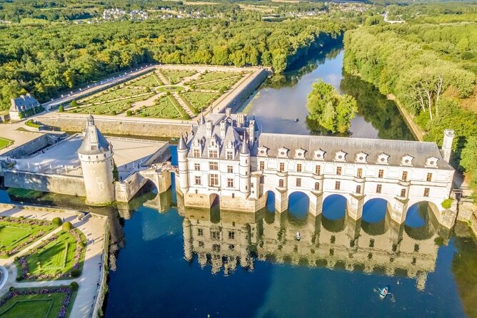 1 chenonceau castle private guided walking tour Chenonceau Castle: Private Guided Walking Tour