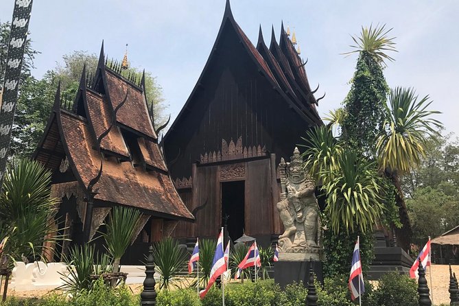 Chiang Mai-Chiang Rai:WhiteBlackBlue TempleGolden TriangleBoat Trip