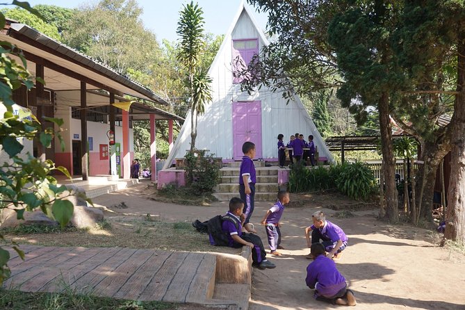 Chiang Mai Doi Suthep and Hmong Hill Village Small-Group Tour
