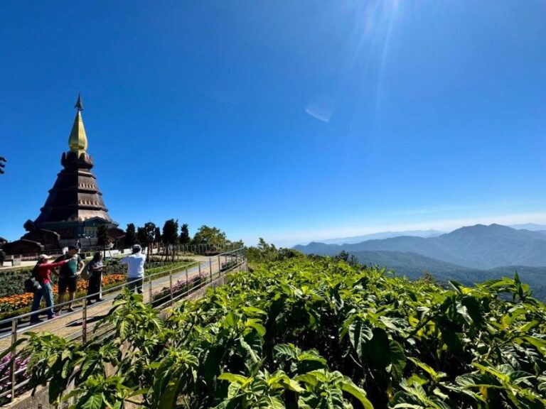 Chiang Mai Elephant Recovery Center, Doi Inthanon and Hiking