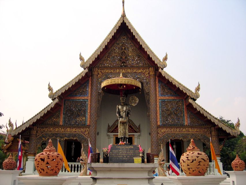 1 chiang mai guided historical city tour by bike with lunch Chiang Mai: Guided Historical City Tour by Bike With Lunch