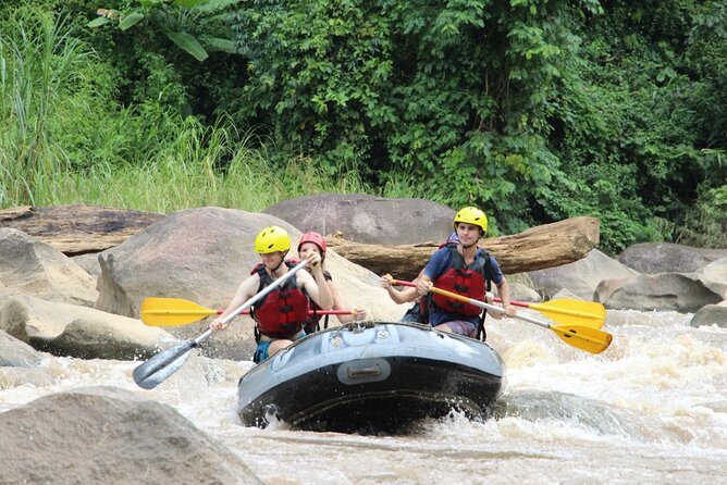 Chiang Mai Rafting in Mae Taeng River With Thai Buffet