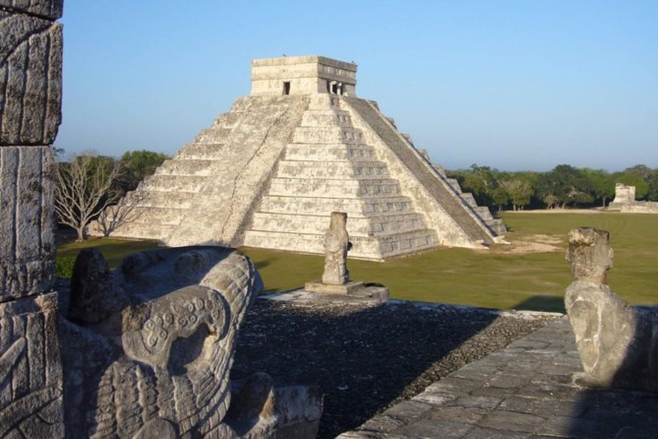 1 chichen itza cenote izamal Chichen Itza, Cenote & Izamal