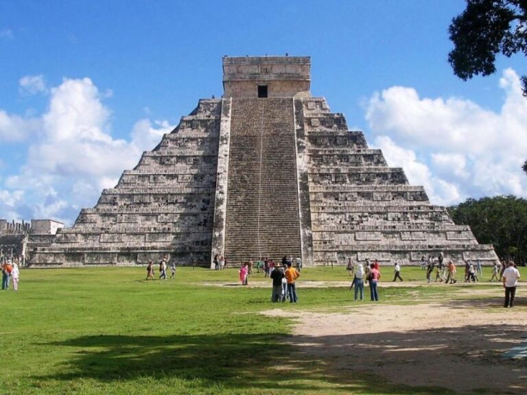 Chichen Itza Tour: Pyramids, Cenote Ik Kil & Valladolid