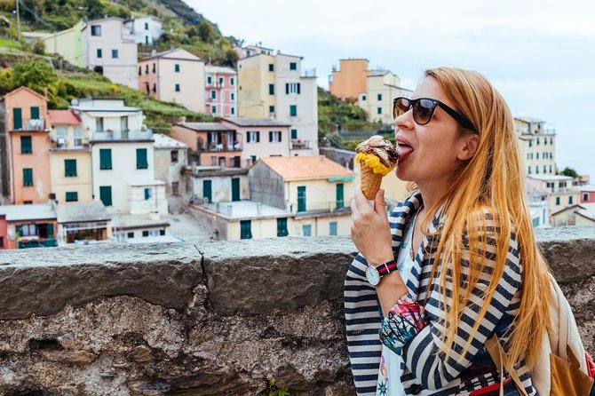 Cinque Terre Walking Tour With Food and Wine Tastings