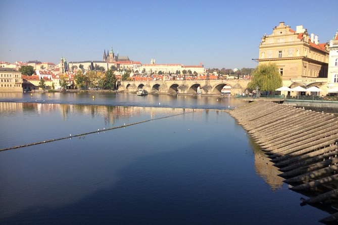 City Tour to the Top 10 Attractions in Prague Private Tour