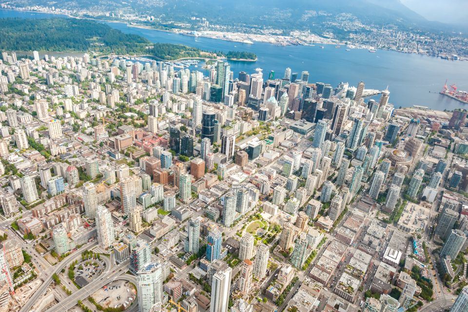 Classic Vancouver Panorama Tour by Seaplane