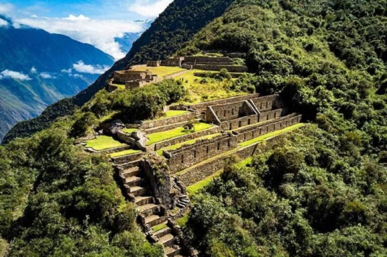 Complete Choquequirao and Machu Picchu Adventure for 6 Days