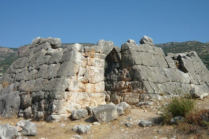 Corinth Canal-Nafplio Tour (6hrs)