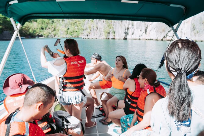 Coron Island Hopping Tour: via Private Speedboat