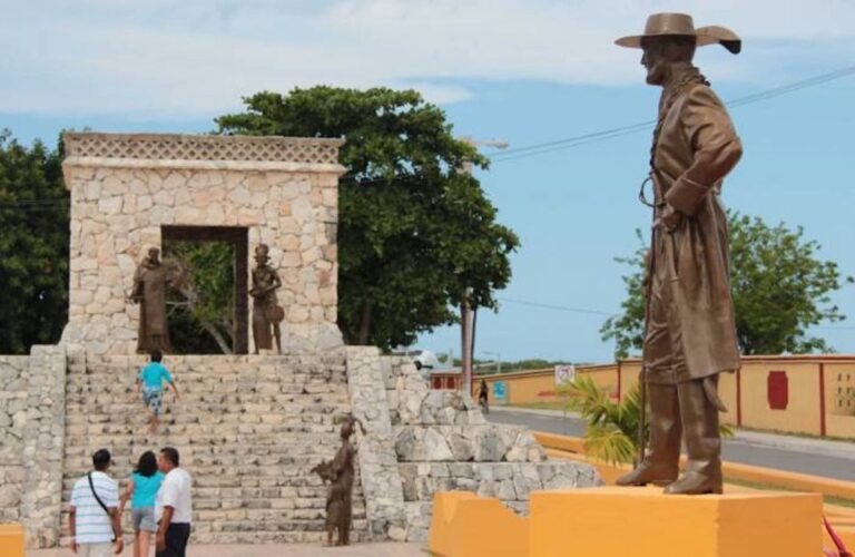 Cozumel Historical Walking Tour With Lunch