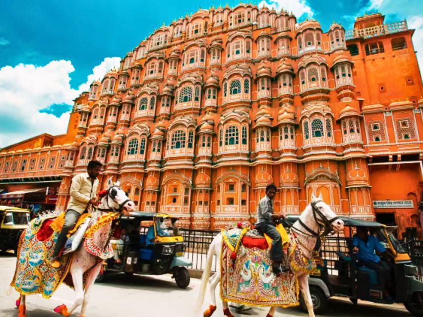 Cultural Walking Tour of Jaipur With Local Snacks