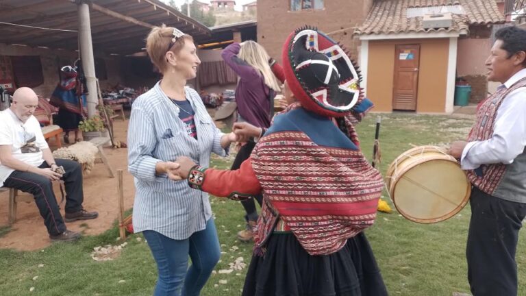 Cusco – Chinchero: Rural Comunity in Sacred Valley Full Day.