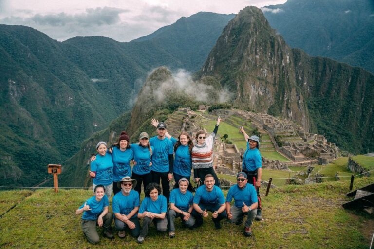 Cusco: Machu Picchu 4-Day Inca Trail Trek & Panoramic Train