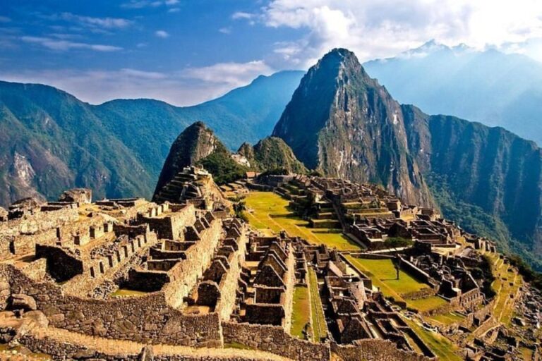 Cusco, Machu Picchu and Sacred Valley 2 Days Tour With Hotel and Train