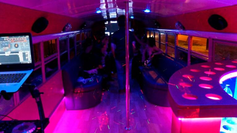 Cusco: Panoramic Evening Party Bus Tour With Nightclub Visit