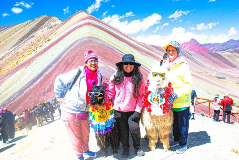 Cusco: Vinicunca Rainbow Mountain via Cusipata 1-Day Trip