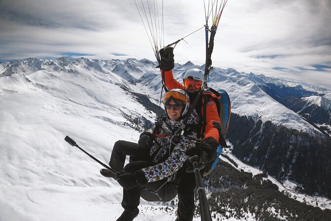 DAVOS: Paragliding Tandem Flight In Swiss Alps (Video & Photos Included)