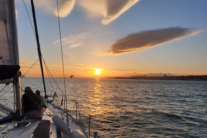 Day Time / Sunset Cruise in Lisbon With Locals Join in