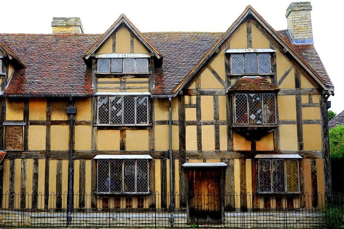 Day Tour to Stratford-Upon-Avon, the Birthplace of William Shakespeare.