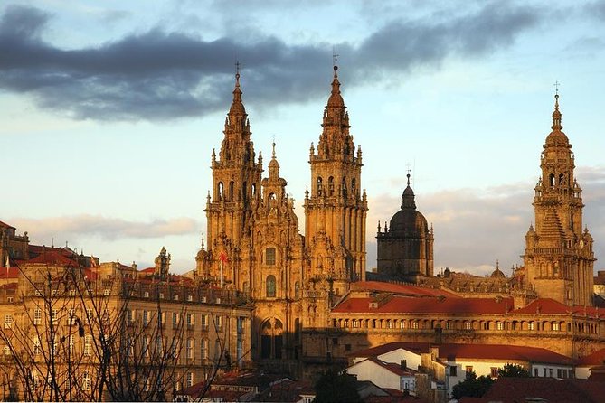 Day Trip: Santiago De Compostela and Valença Do Minho Day Trip With Lunch