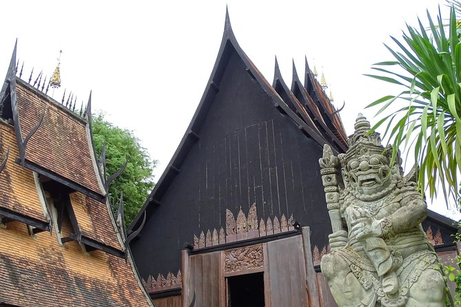 Day Trip to Chiang Rai & White Temple From Chiangrai