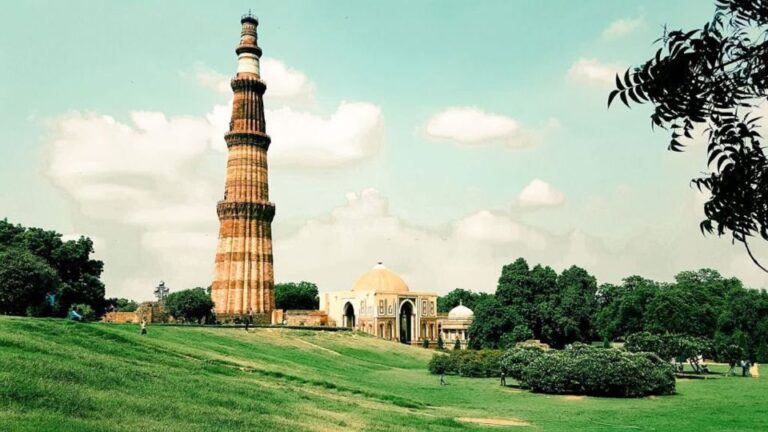 Delhi: Old and New Delhi Full-Day City Tour By Car