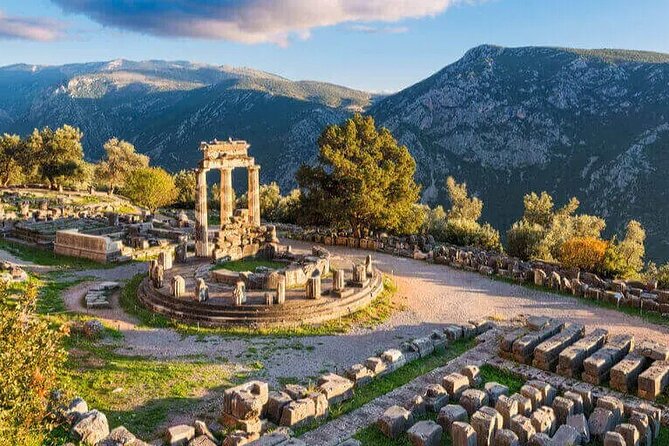 Delphi&Hosios Loukas Monastery Full Day Private Tour From Athens
