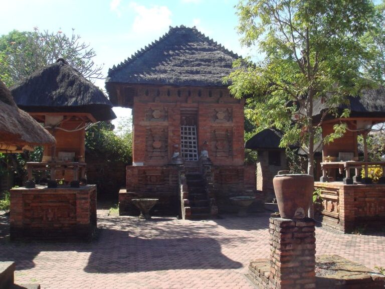 Denpasar: Self-Guided Walking Tour With Audio Guide
