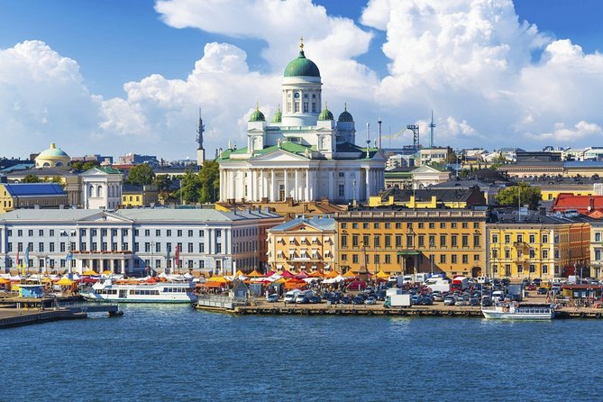 Departure Transfer: Helsinki to Airport HEL in Luxury Van