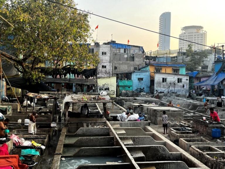 Discover Mumbai’s Morning Markets: Early Exploration Tour