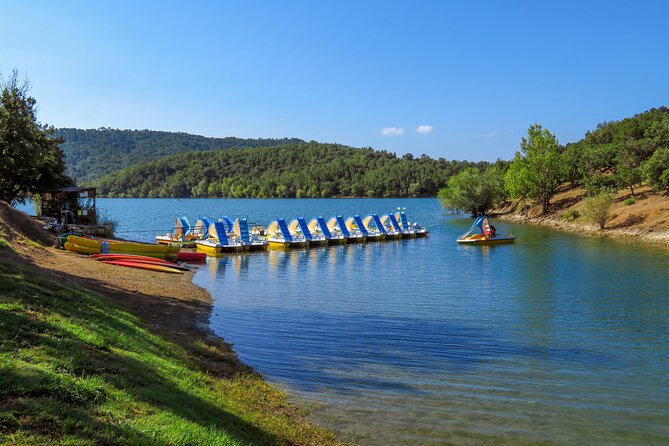 Discover Our Fields And Lake Private Tour From Nice