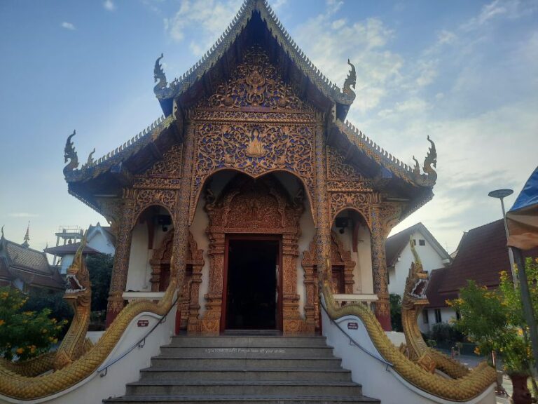 Doi Suthep and Khao Soy (Private Tour)