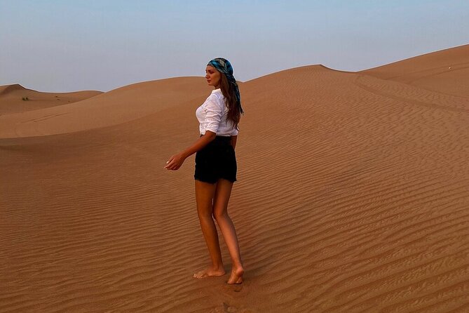 Dubai Desert Safari: Tanoura Show, Dune Bashing and BBQ Dinner