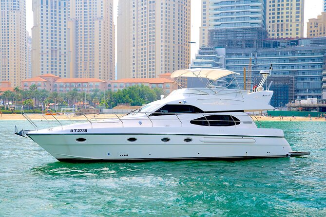 Dubai: Private Luxury Cruise on a Stylish 50FT Yacht.