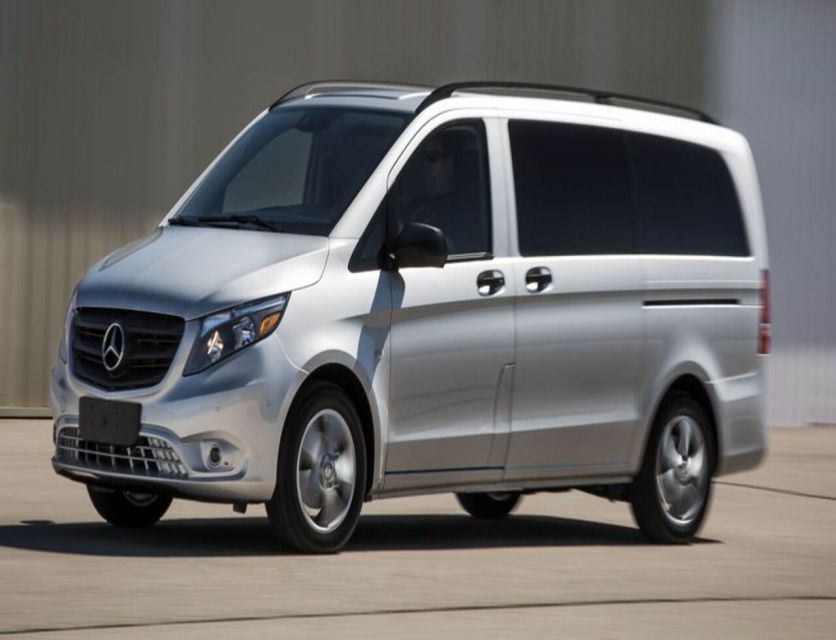 1 dublin airport private 1 way minivan transfer to dublin Dublin Airport: Private 1-Way Minivan Transfer to Dublin