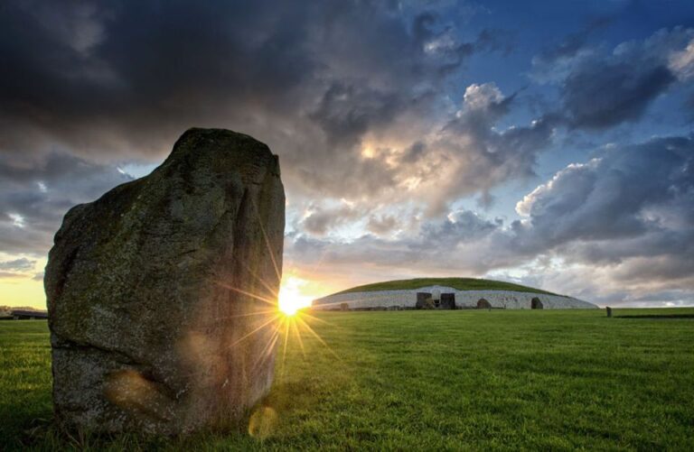 Dublin: Boyne Valley With Newgrange and Bru Na Boinne Entry