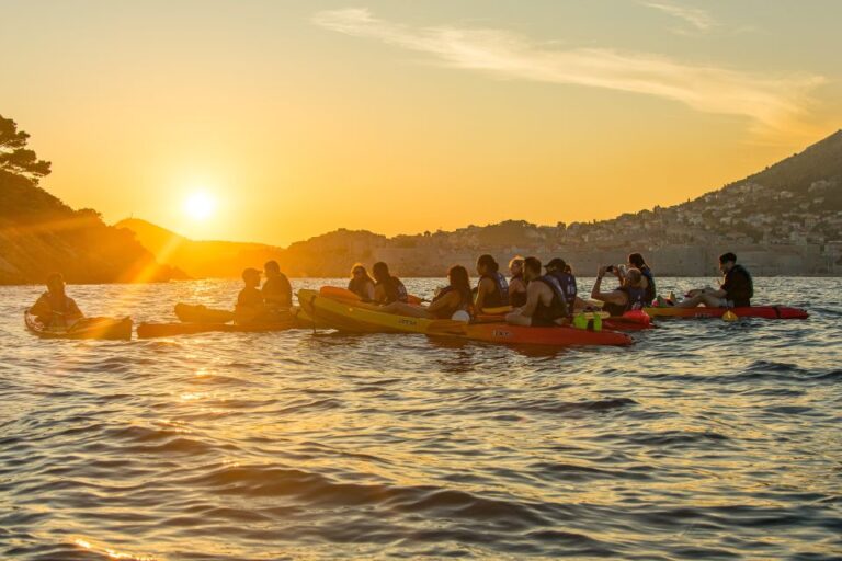 Dubrovnik: Guided Sunset Sea Kayaking With Snacks and Wine