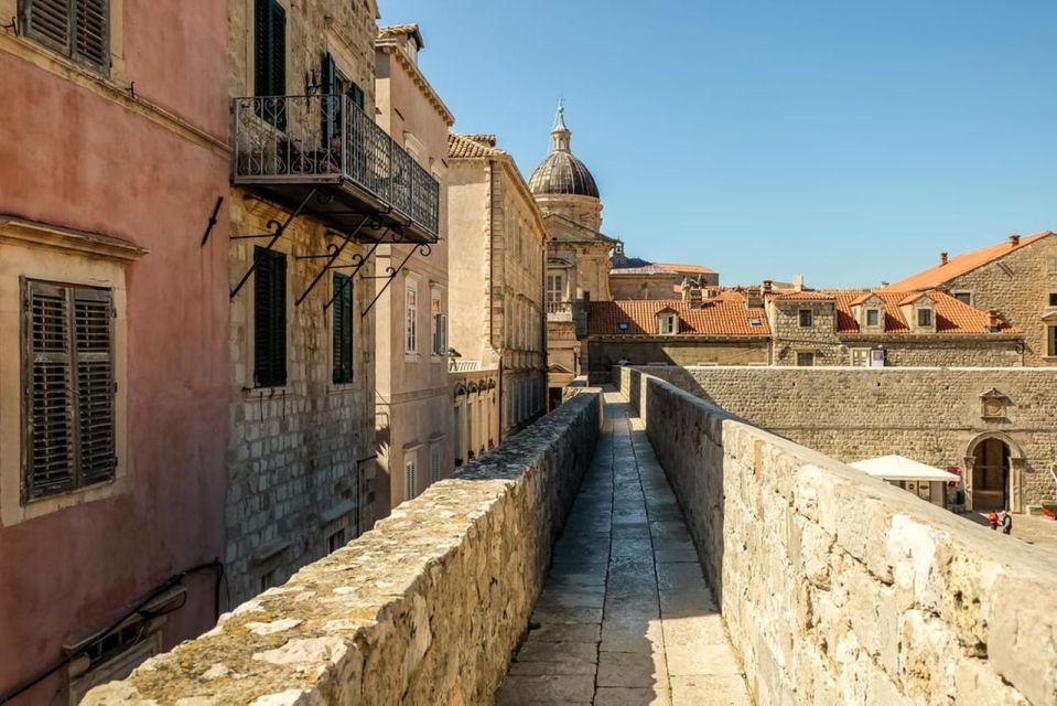 Dubrovnik: Old Town And City Walls Guided Walking Tour