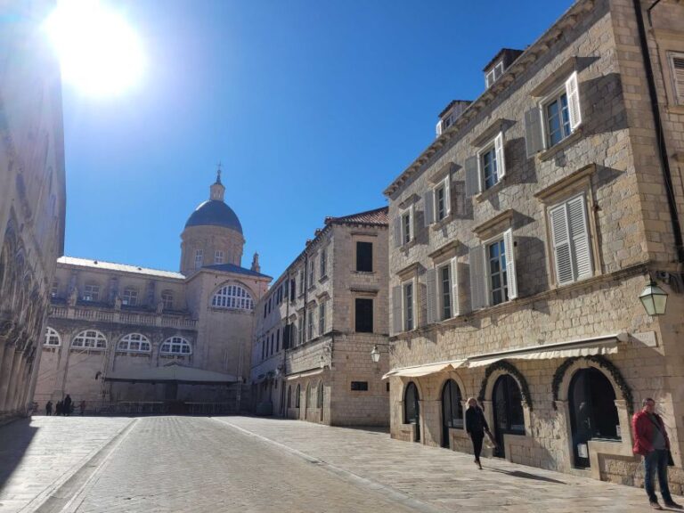 Dubrovnik: Old Town Highlights Tour With Audio Guide