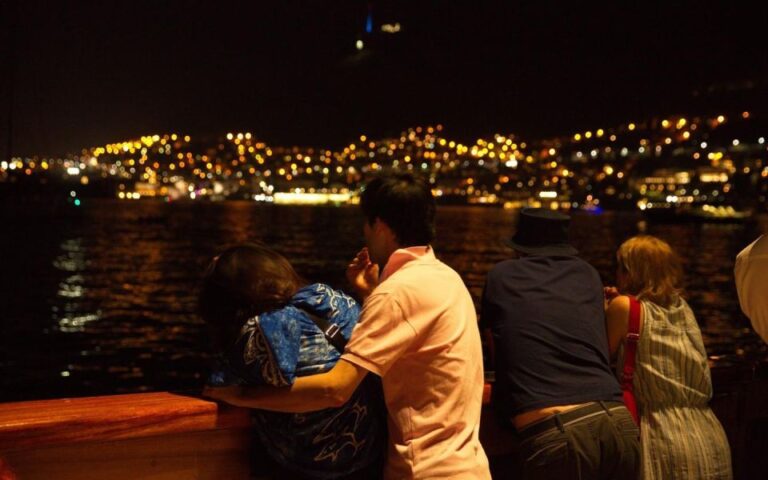 Dubrovnik: Old Town Night Cruise on 16th-Century Karaka Boat