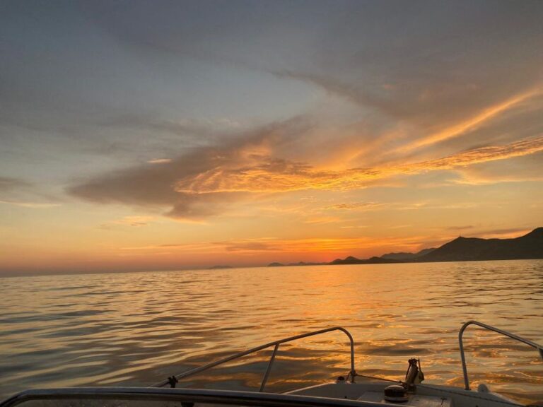 Dubrovnik: Romantic Sunset Cruise