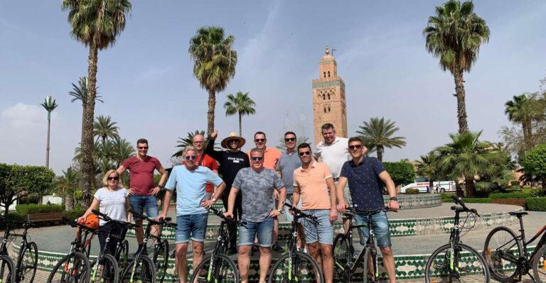 Dutch-Language Cycling Tour Through Marrakech.