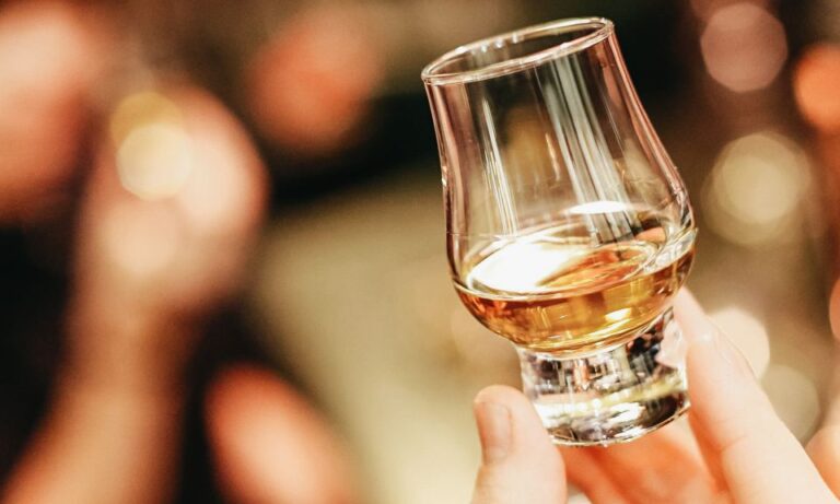 Edinburgh: Whisky Tasting With History and Storytelling