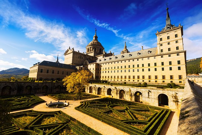 El Escorial and Valley of the Fallen Private Tour
