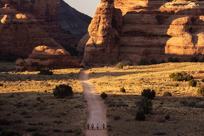 Electric Dirt Bike Tour- Explore Gemini Bridges and Sandstone Canyons, Moab